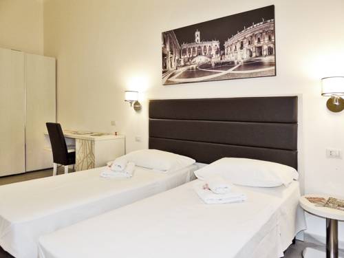 Imagen de la habitación del Hotel Albergo Enrica. Foto 14