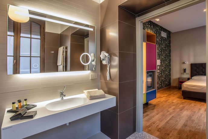 Imagen de la habitación del Hotel Albergo Etico Roma. Foto 2