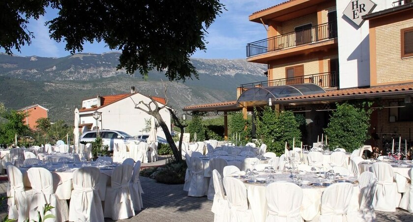 Imagen del bar/restaurante del Hotel Albergo Excelsior. Foto 11