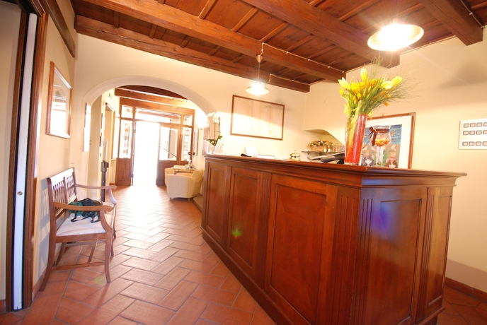 Imagen de los interiores del Hotel Albergo Falterona. Foto 14