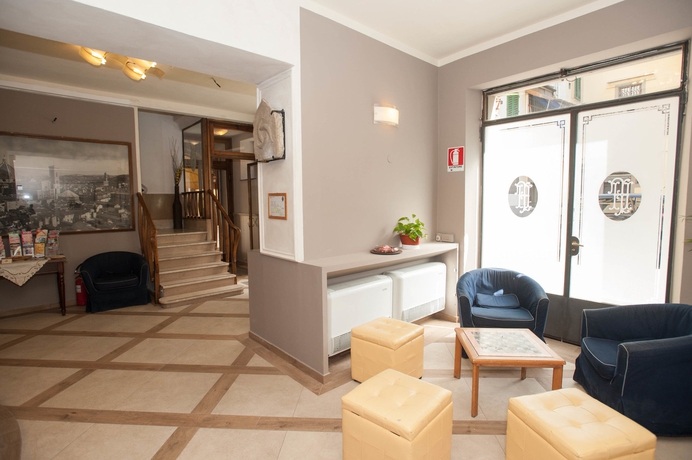 Imagen de los interiores del Hotel Albergo Firenze, Florencia. Foto 11
