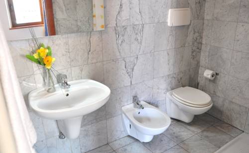 Imagen de la habitación del Hotel Albergo Fontana. Foto 6