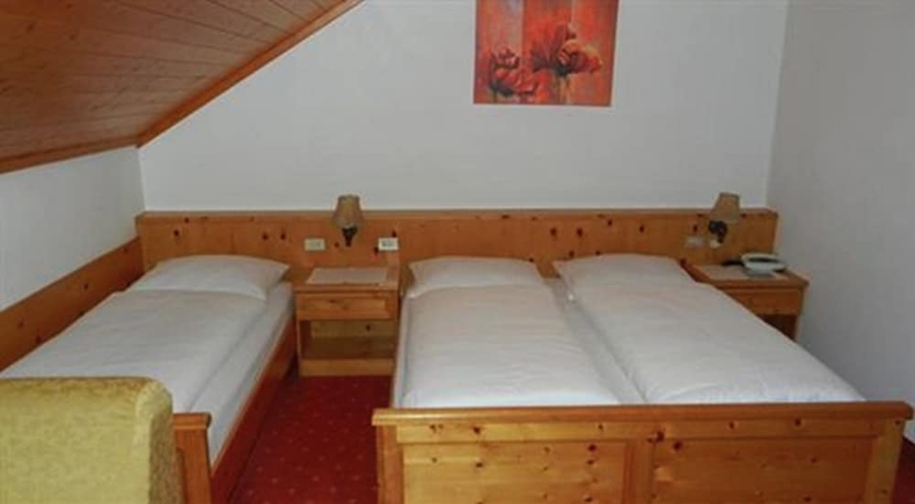 Imagen de la habitación del Hotel Albergo Gader. Foto 11