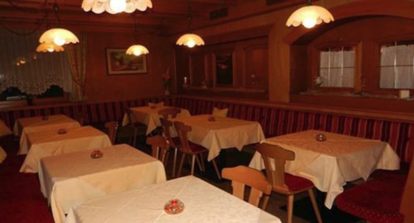 Imagen del bar/restaurante del Hotel Albergo Gader. Foto 5