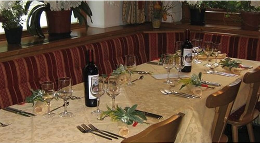 Imagen del bar/restaurante del Hotel Albergo Gader. Foto 6
