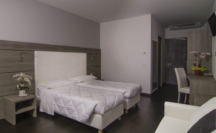 Imagen de la habitación del Hotel Albergo Gardesana. Foto 7