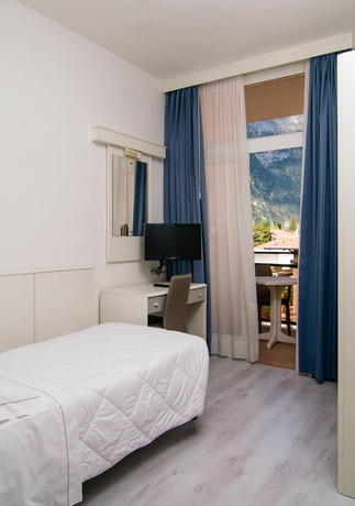 Imagen de la habitación del Hotel Albergo Gardesana. Foto 8