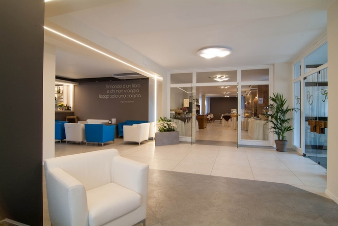 Imagen de los interiores del Hotel Albergo Gardesana. Foto 13