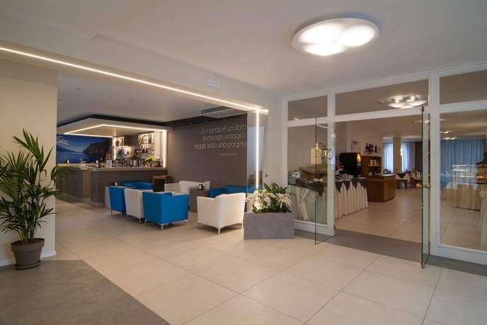 Imagen de los interiores del Hotel Albergo Gardesana. Foto 14