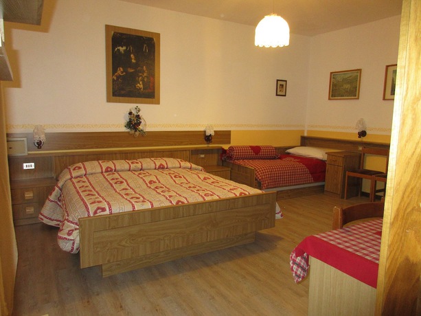 Imagen de la habitación del Hotel Albergo Garni Defrancesco. Foto 14