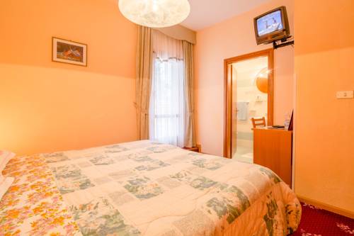 Imagen de la habitación del Hotel Albergo Genzianella, Sottoguda. Foto 14