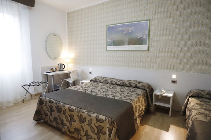 Imagen de la habitación del Hotel Albergo Giardinetto, Bolonia. Foto 5