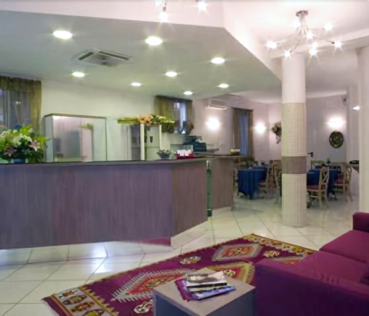 Imagen de los interiores del Hotel Albergo Giardinetto, Bolonia. Foto 19
