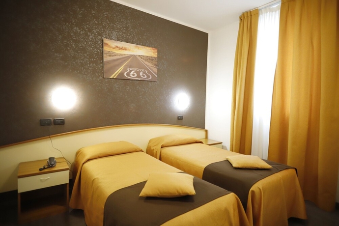 Imagen de la habitación del Hotel Albergo Giardinetto, Bolonia. Foto 10