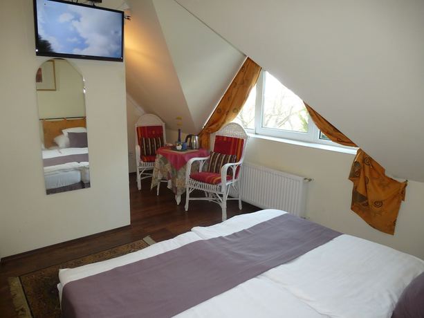 Imagen de la habitación del Hotel Albergo Giardino, Lago Balaton. Foto 10
