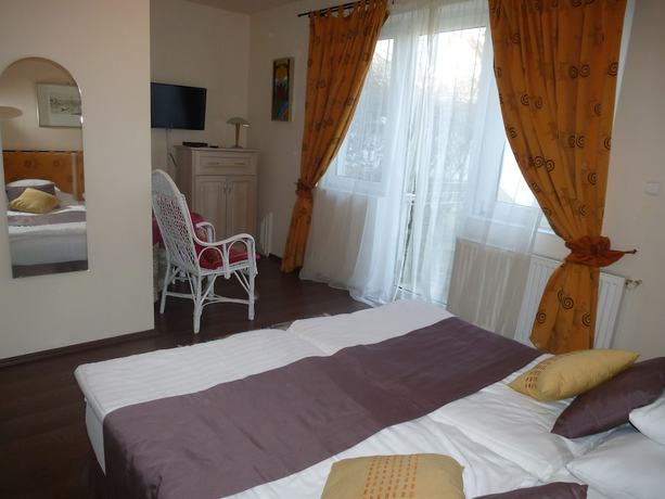 Imagen de la habitación del Hotel Albergo Giardino, Lago Balaton. Foto 14