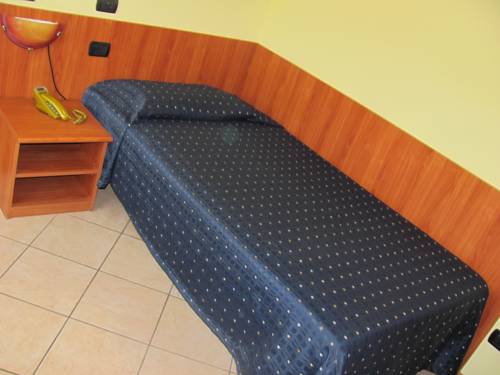 Imagen de la habitación del Hotel Albergo Giardino, Lissone. Foto 7