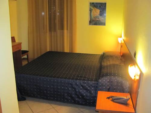Imagen de la habitación del Hotel Albergo Giardino, Lissone. Foto 13