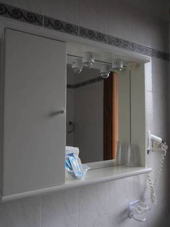 Imagen de la habitación del Hotel Albergo Giardino, Vigole. Foto 7