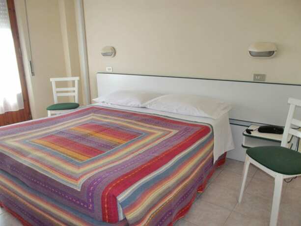 Imagen de la habitación del Hotel Albergo Giglio. Foto 9