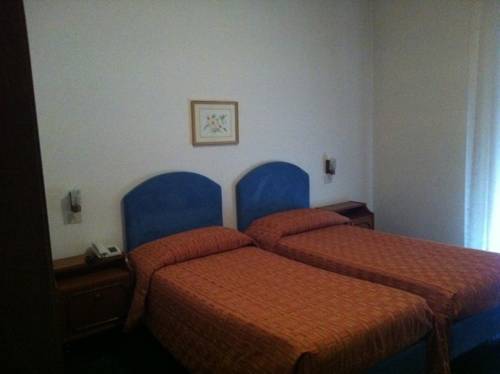 Imagen de la habitación del Hotel Albergo Gilda. Foto 6