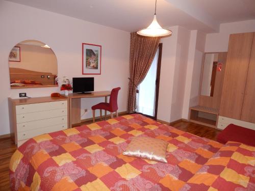 Imagen de la habitación del Hotel Albergo Ginevra. Foto 7