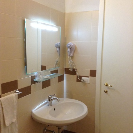Imagen de la habitación del Hotel Albergo Giugni. Foto 10