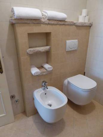 Imagen de la habitación del Hotel Albergo Giulia Gonzaga. Foto 3