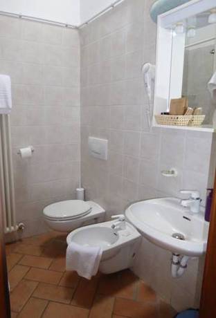 Imagen de la habitación del Hotel Albergo Giulia Gonzaga. Foto 4