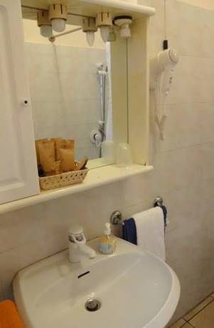Imagen de la habitación del Hotel Albergo Giulia Gonzaga. Foto 8