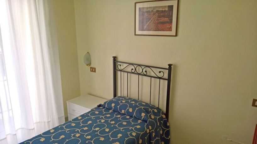 Imagen de la habitación del Hotel Albergo Golfo. Foto 2