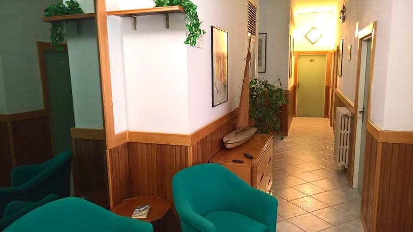 Imagen de los interiores del Hotel Albergo Golfo. Foto 18
