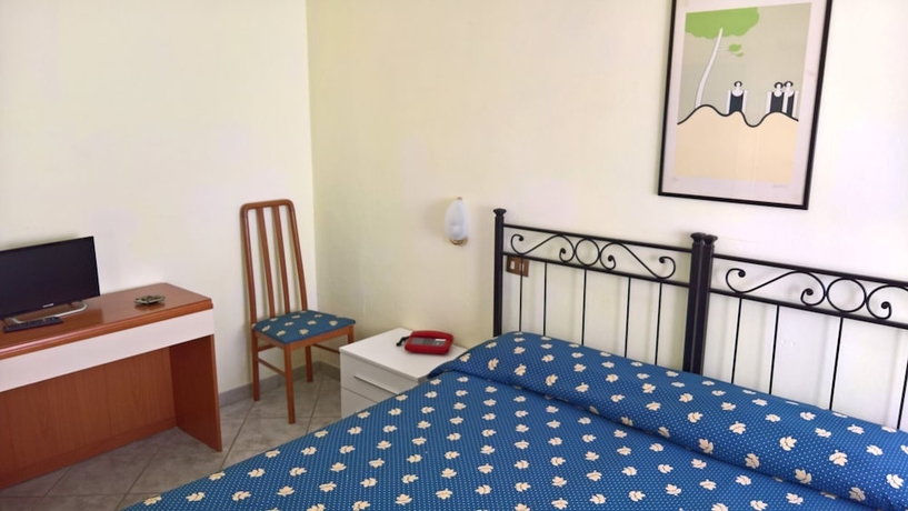 Imagen de la habitación del Hotel Albergo Golfo. Foto 8