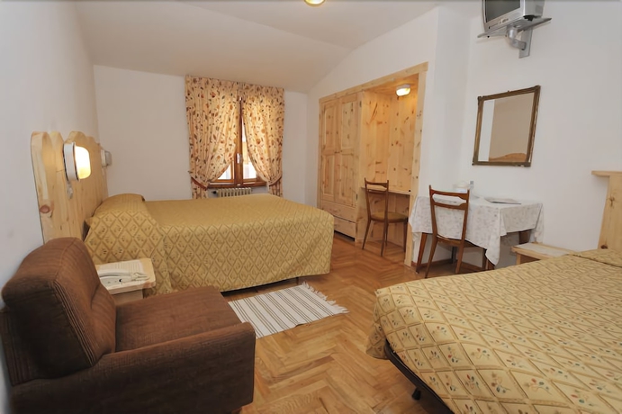 Imagen de la habitación del Hotel Albergo Gufo. Foto 4