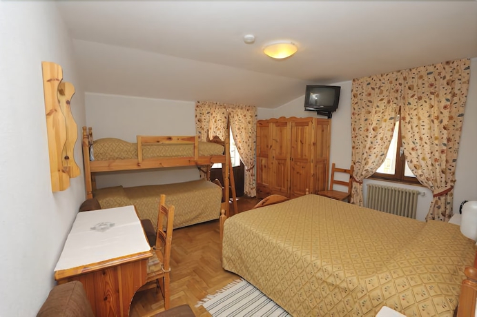 Imagen de la habitación del Hotel Albergo Gufo. Foto 9