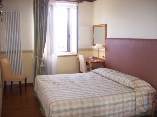 Imagen de la habitación del Hotel Albergo Il Cacciatore. Foto 14