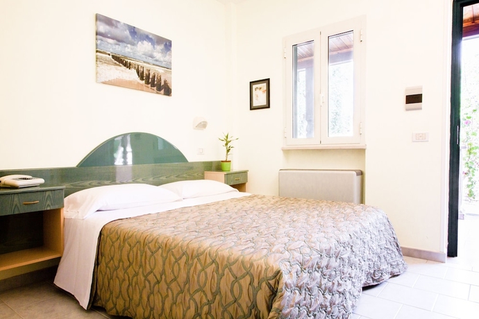 Imagen de la habitación del Hotel Albergo Il Giardino. Foto 3