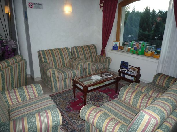 Imagen de los interiores del Hotel Albergo Il Giardino del Rio. Foto 19