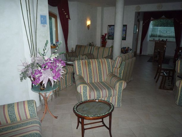 Imagen de los interiores del Hotel Albergo Il Giardino del Rio. Foto 20