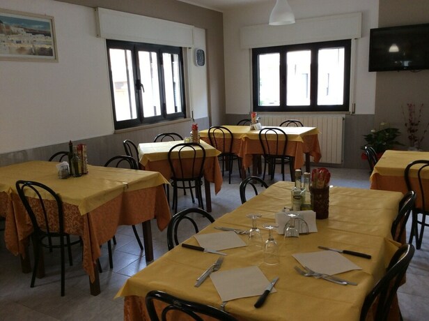 Imagen del bar/restaurante del Hotel Albergo Italia, Lavello. Foto 13