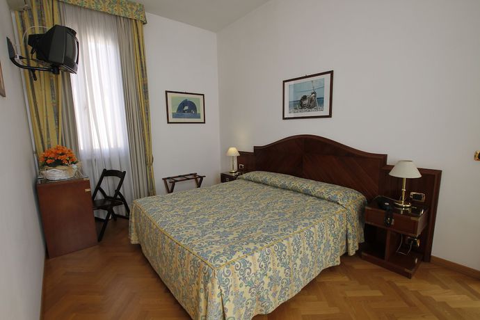 Imagen de la habitación del Hotel Albergo Italia, Piombino. Foto 5