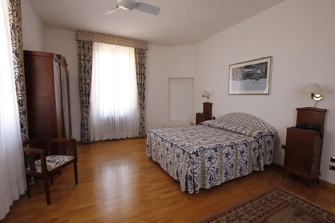 Imagen de la habitación del Hotel Albergo Italia, Piombino. Foto 8