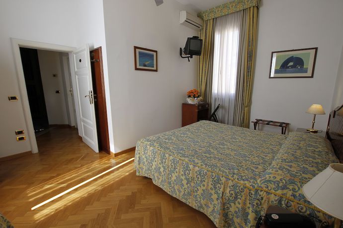 Imagen de la habitación del Hotel Albergo Italia, Piombino. Foto 9