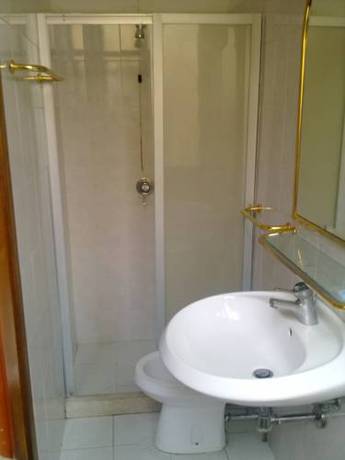 Imagen de la habitación del Hotel Albergo Italia, Poggibonsi. Foto 13