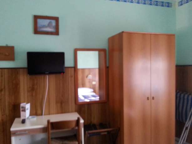 Imagen de la habitación del Hotel Albergo Jolanda. Foto 5