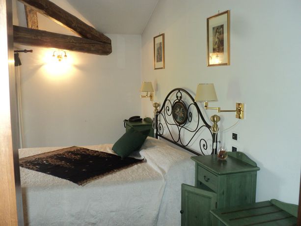 Imagen de la habitación del Hotel Albergo La Bersagliera. Foto 10