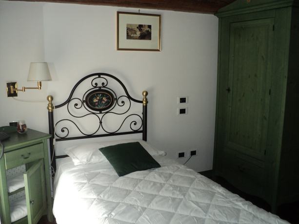 Imagen de la habitación del Hotel Albergo La Bersagliera. Foto 16