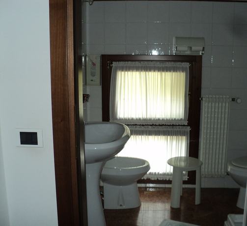 Imagen de la habitación del Hotel Albergo La Bersagliera. Foto 17