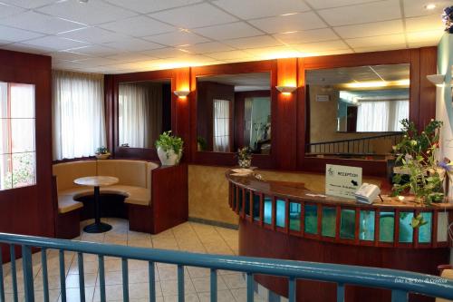 Imagen de la habitación del Hotel Albergo La Caravella. Foto 8
