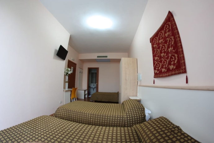 Imagen de la habitación del Hotel Albergo La Coccinella. Foto 10